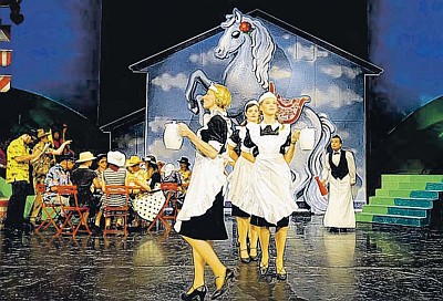 "Im Weißen Rößl"
(Foto: Udo Krause) "Im Weißen Rößl" (Foto: Udo
Krause)
